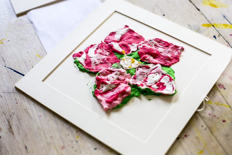 Kunstwerk van zijde klei bij Atelier LeBonti