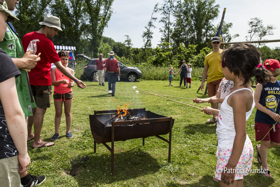 Scouting Impeesa in Westerpark - Marshmallows roosteren