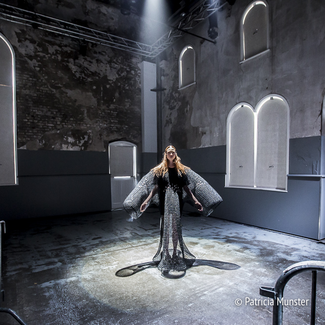 Barbara Langendijk ft. Noon Passama at FashionWeek Amsterdam - a theatrical performance