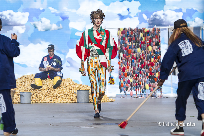 Bas Kosters 'My paper crown' at Amsterdam Fashion Week