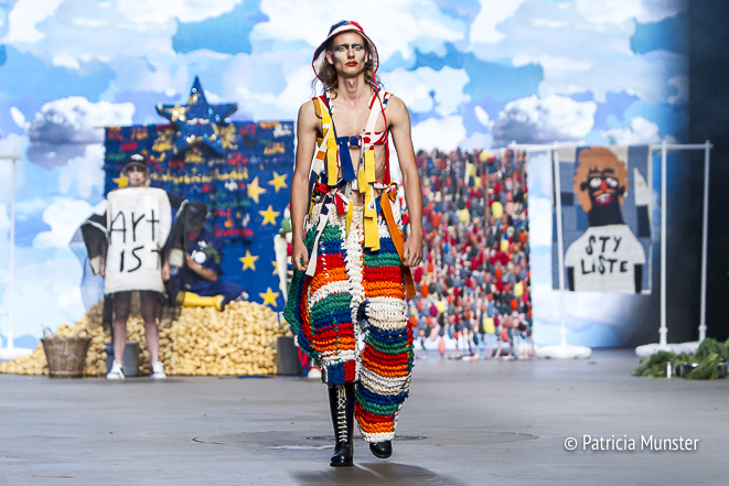 Bas Kosters 'My paper crown' at Amsterdam Fashion Week