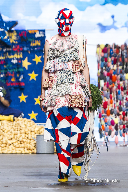 Bas Kosters 'My paper crown' at Amsterdam Fashion Week