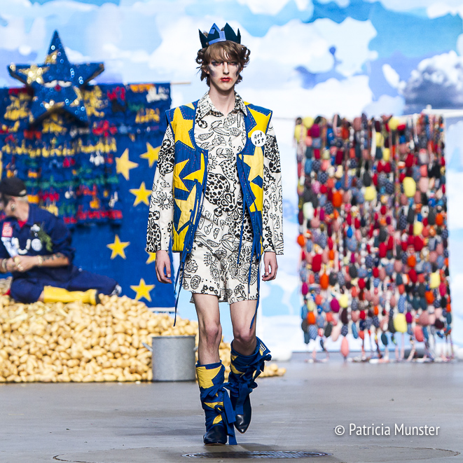 Bas Kosters 'My paper crown' at Amsterdam Fashion Week