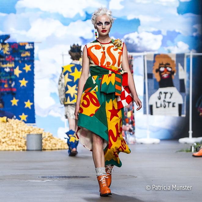 Bas Kosters 'My paper crown' at Amsterdam Fashion Week