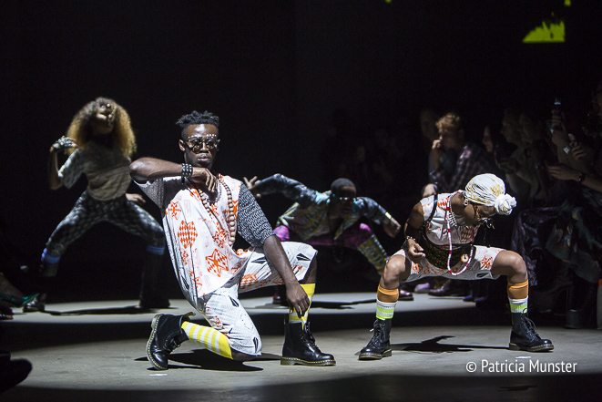 African dance moves at Sophia Bentoh show at Amsterdam Fashion Week